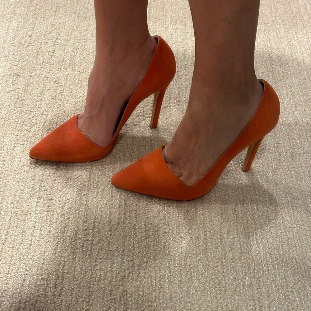 Alice + Olivia Orange Suede Pointed-Toe Stiletto Pumps